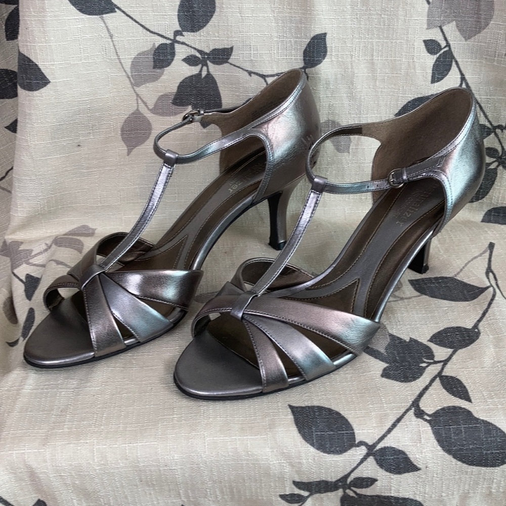 COPY - 🐣 SALE Naturalizer metallic t-strap